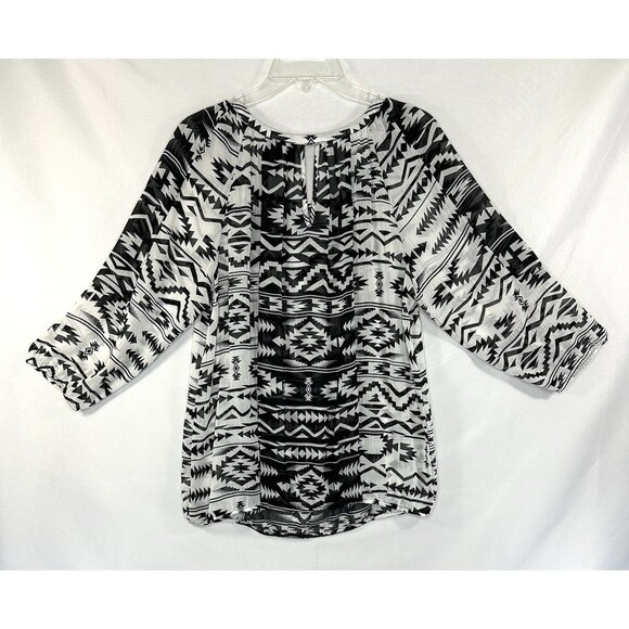 New Directions Aztec Southwestern Top Pleated Sheer Keyhole Black & White Sz L - Picture 4 of 9